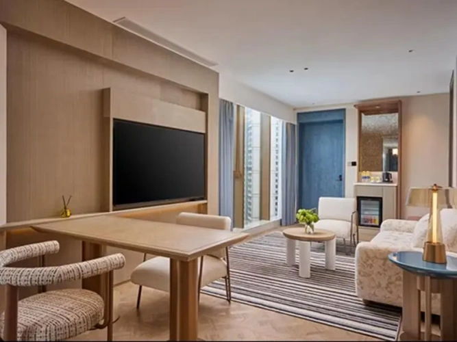 Premium Single Suite