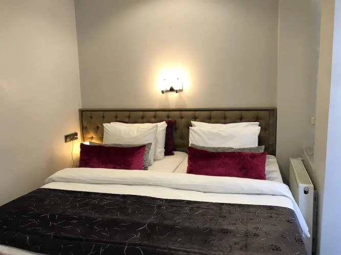 Economy room