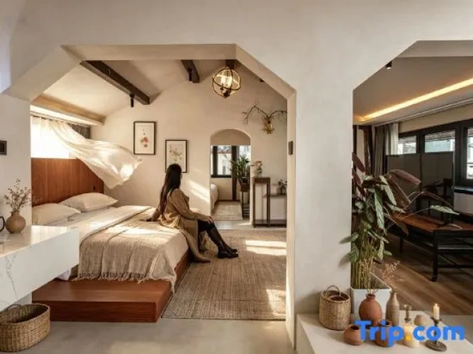 2 Bedrooms Family Suite with garden view