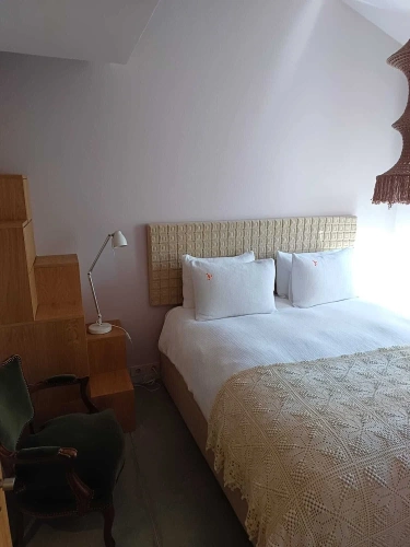 Economy room