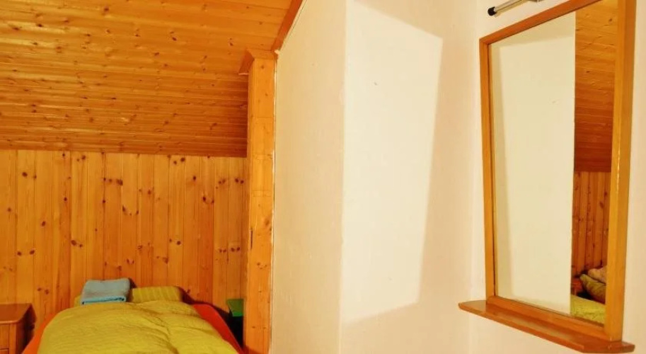 Backpacker Deluxe Hotel Capricorn