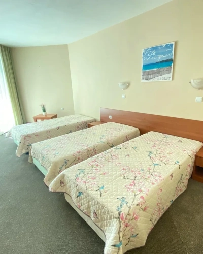 Standard Triple room with balcony