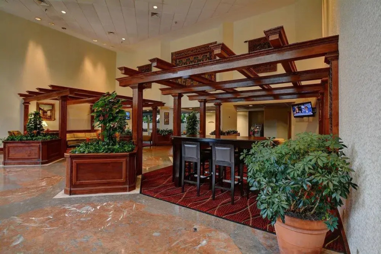 Radisson Hotel Cromwell