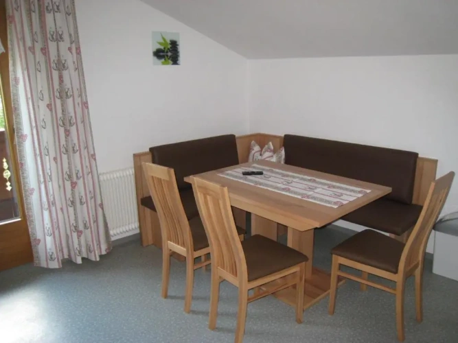 3 Bedrooms Apartment with balcony