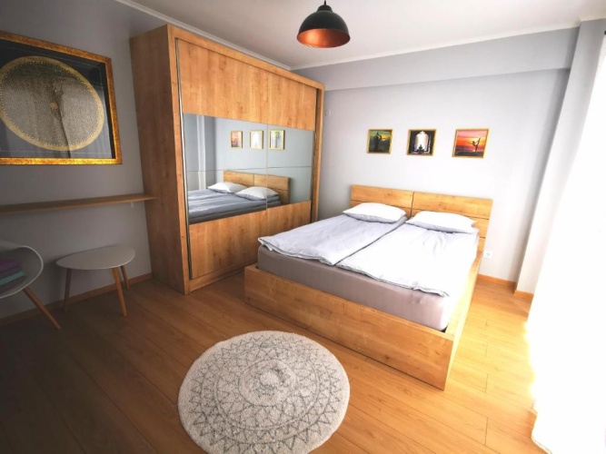 1 Bedroom Apartment