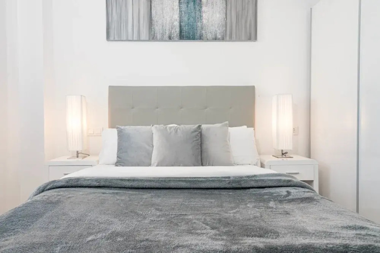 Jm2.b2 - Modern 2 Bed apt With Amazing sea Views