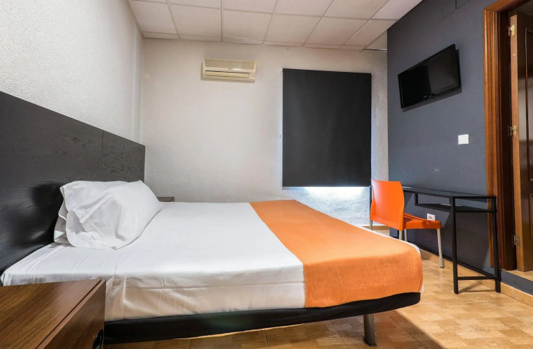 KUBIK Hotel