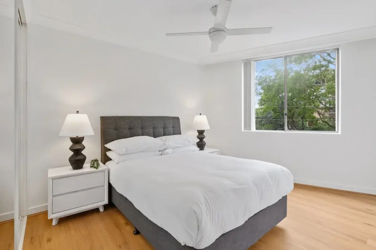 Stylish 2-bed Apartment With Pool in Camperdown