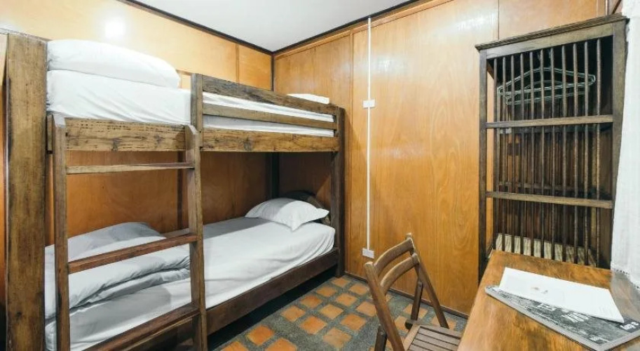 SS Store Bed & Breakfast