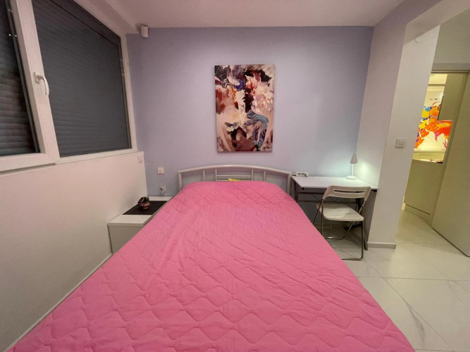 EVAs WorldMap Apartment