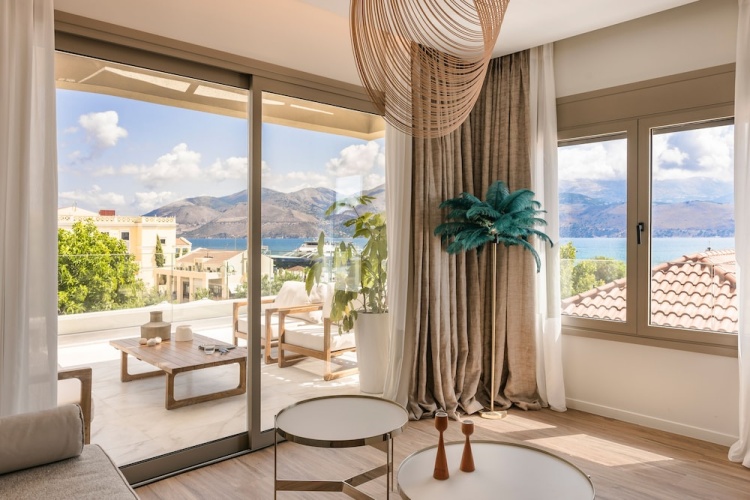 1 Bedroom Suite with sea view