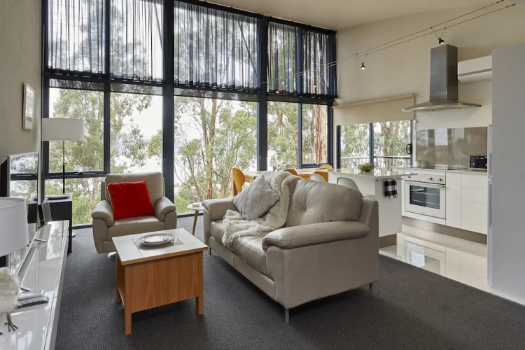Rosevears Vineyard Retreat