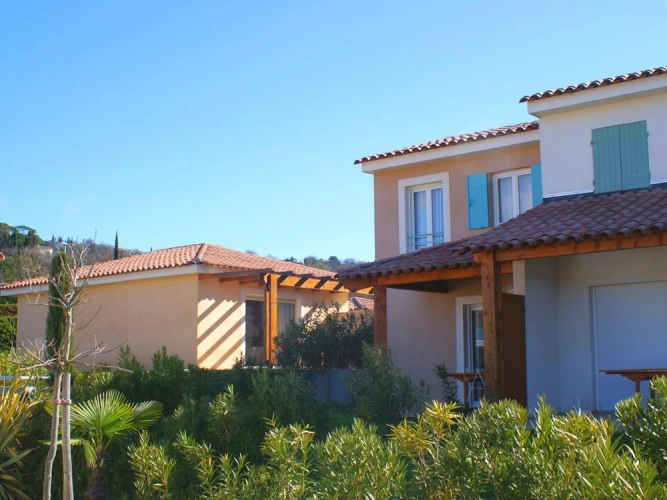 4 Bedrooms Comfort Cottage