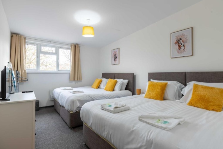 2 Bedrooms Double Apartment