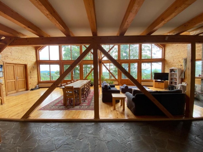 4 Bedrooms Cottage
