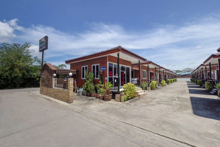 OYO 1166 Train Way Resort