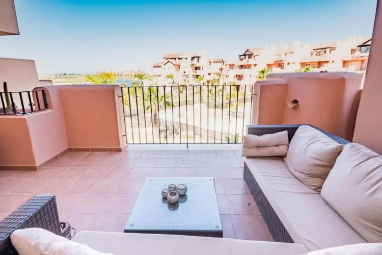 Beautiful 2 Bedroom Apartment - EO6821MM