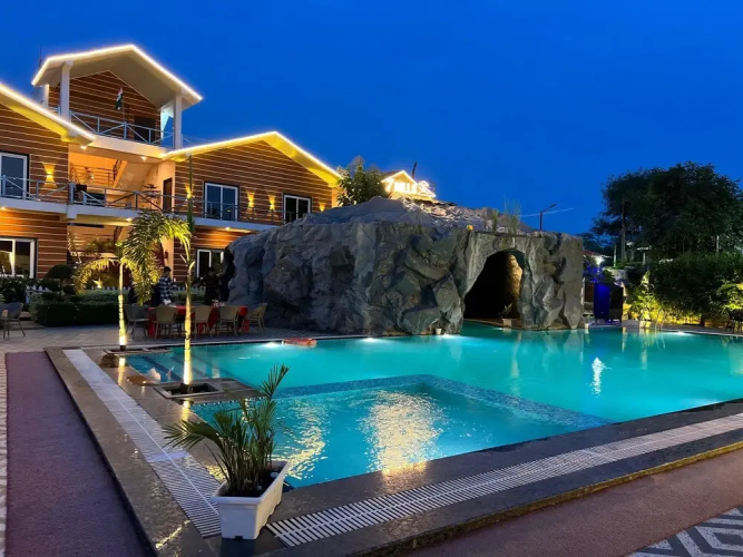 7 Hills Resort