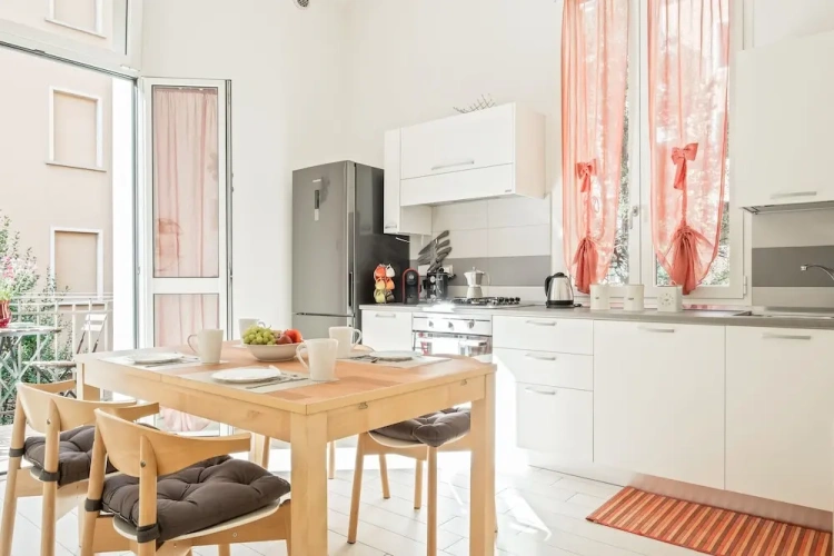 2 Bedrooms Apartment