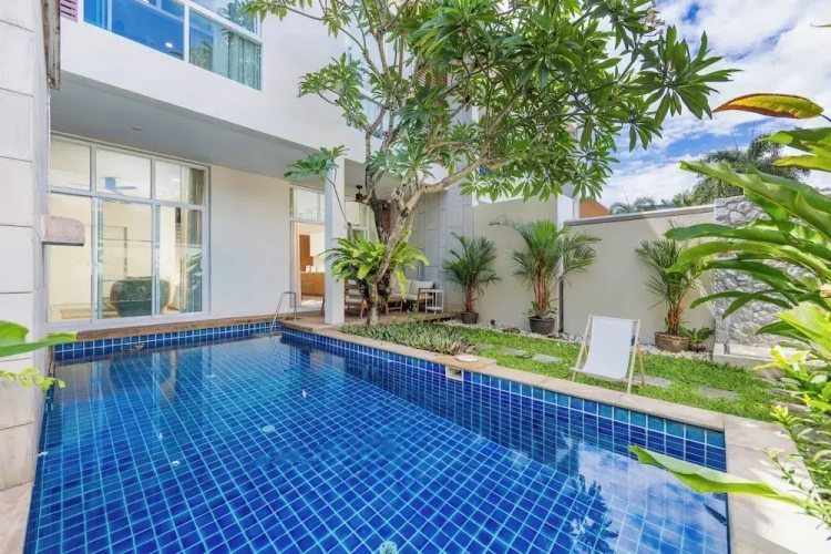 3 Bedrooms Villa with pool view