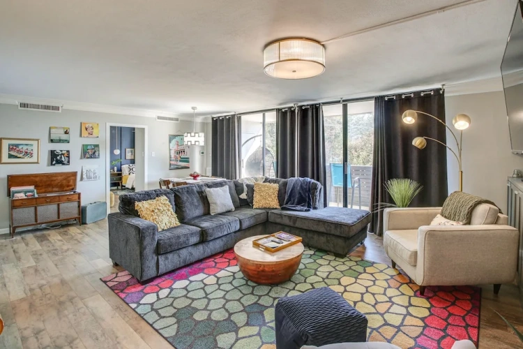 2 Bedrooms Apartment with balcony