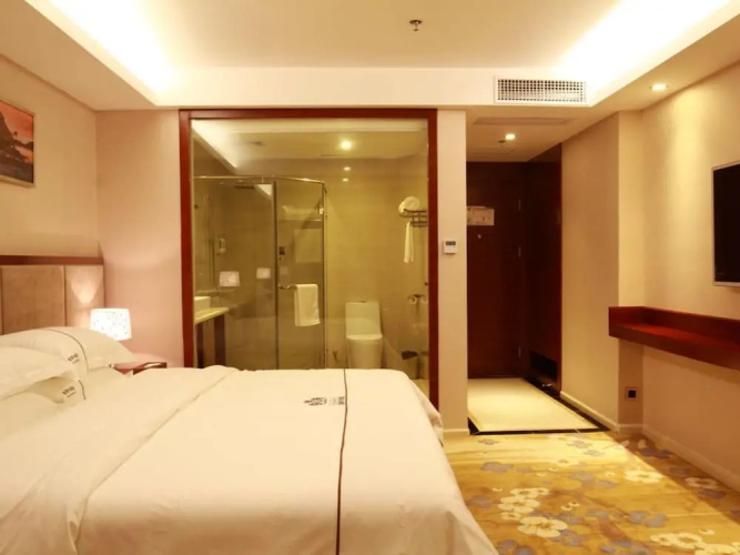 The King Lycra Hotel