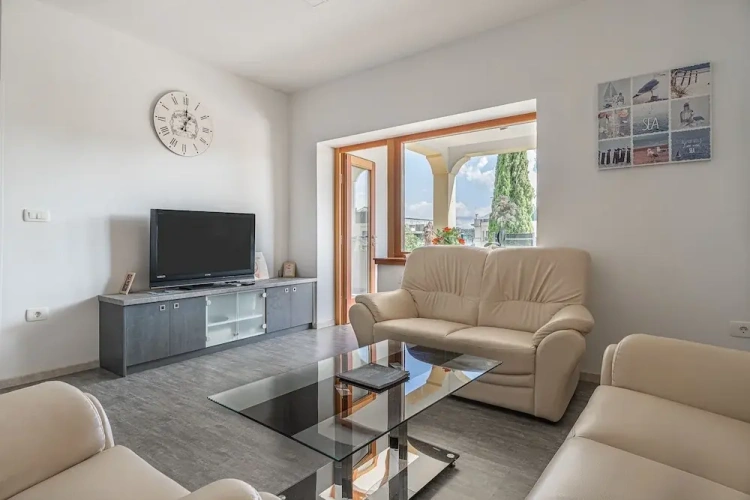 3 Bedrooms Family Apartment with balcony