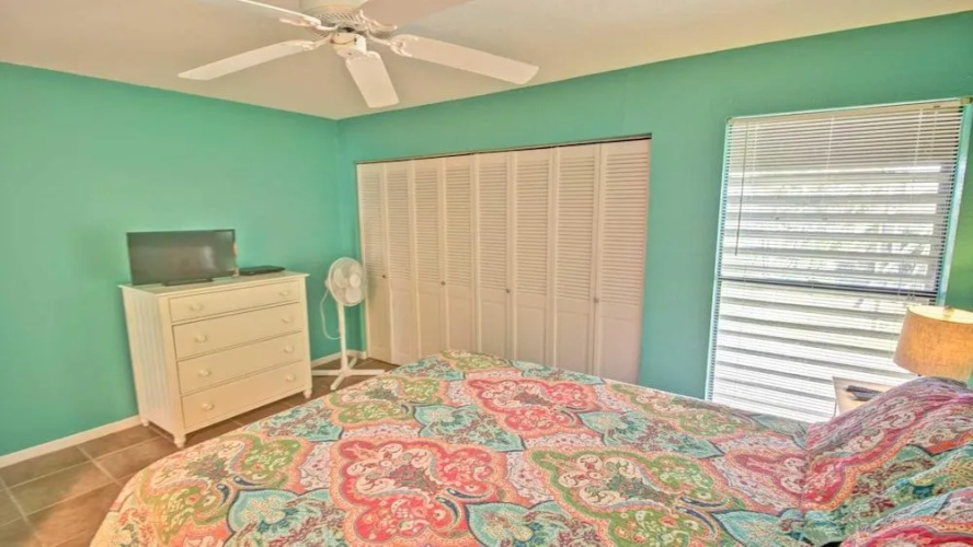 211 - 2 Br Condo