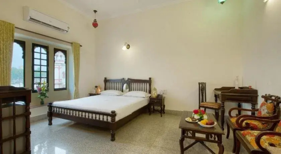 Rajvi Palace Hotel
