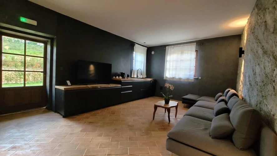Suite with garden view
