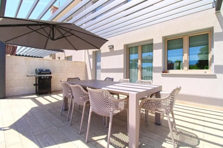 3 Bedrooms Villa with pool view