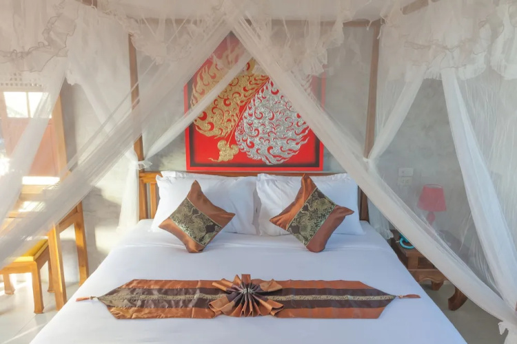 July Garden Inn
