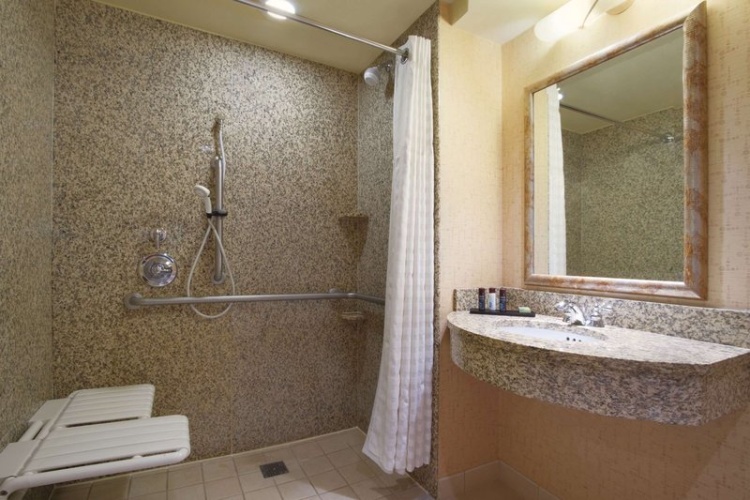 Embassy Suites by Hilton Norman Hotel & Conference Center photo 9