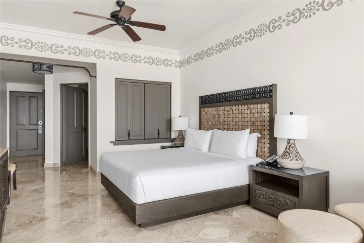 Deluxe Double room with balcony and with ocean view