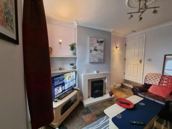 3 Bedrooms Cottage