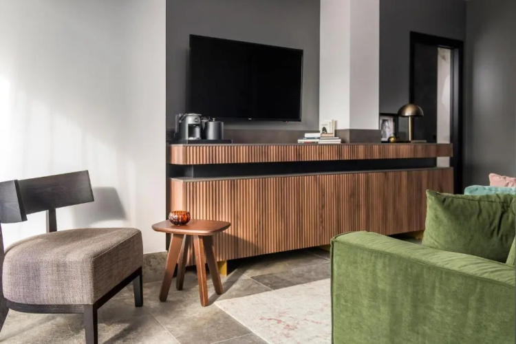 Coast Hotel  Spa