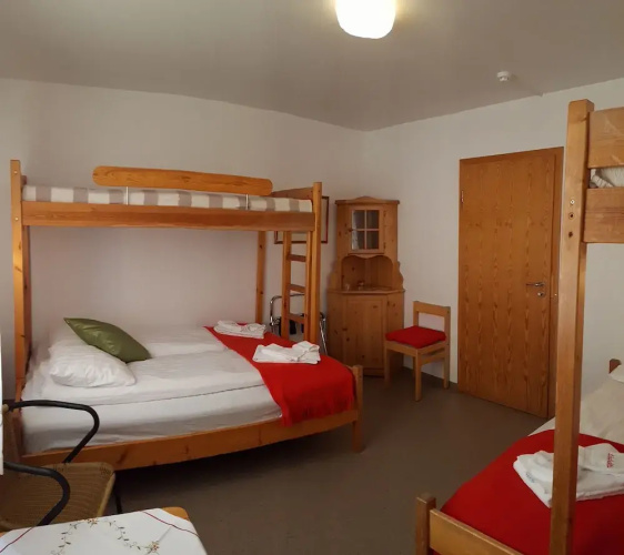 Guesthouse Leirubakki