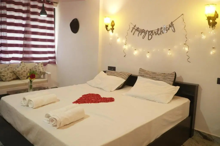 Service Apartment
