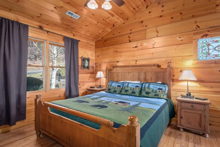 A Wolf's Den - 4 Br Cabin