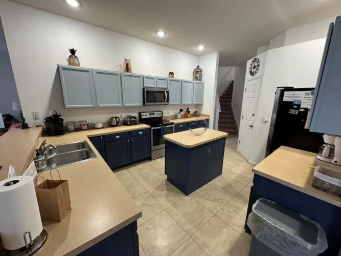 Scott Disney Villa 5 Bedroom Home by RedAwning