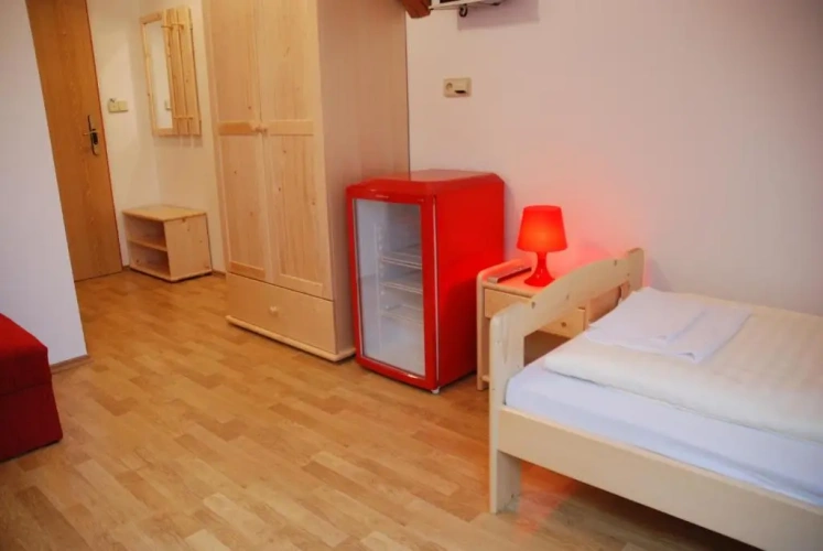 Standard Quintuple room