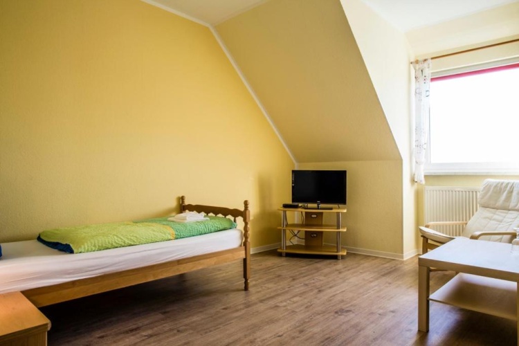 Standard Single room