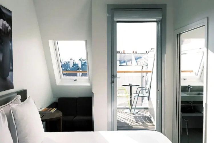 Standard Double room with balcony