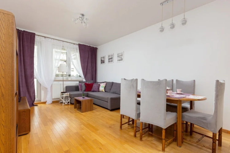1 Bedroom Apartment with balcony
