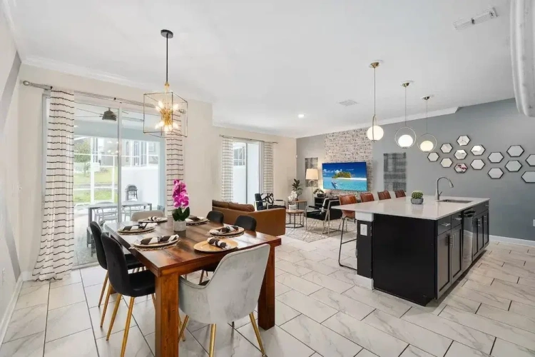 4 Bedrooms Standard room