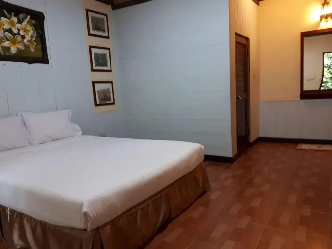 Amporn Riverside Resort