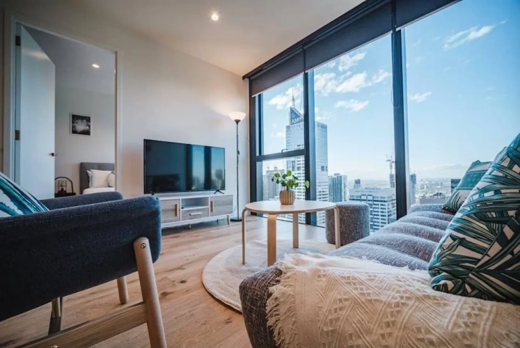 2 Bedrooms Apartment