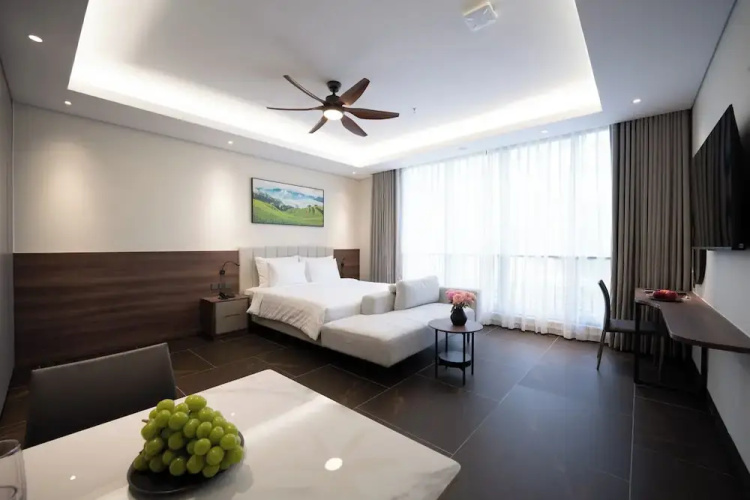 Eli Living Apartment