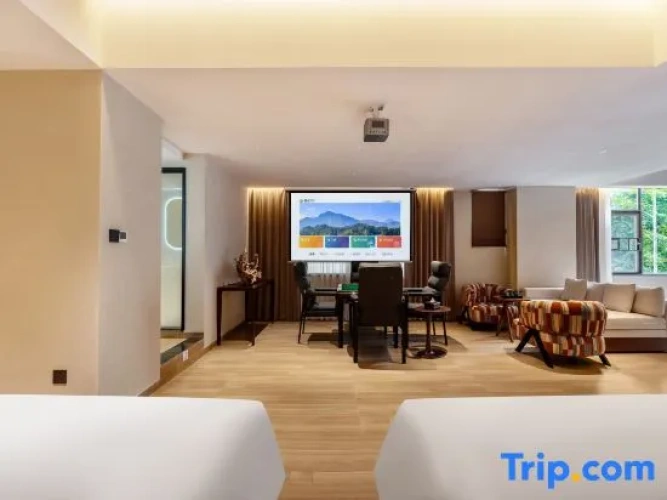 Triple Suite
