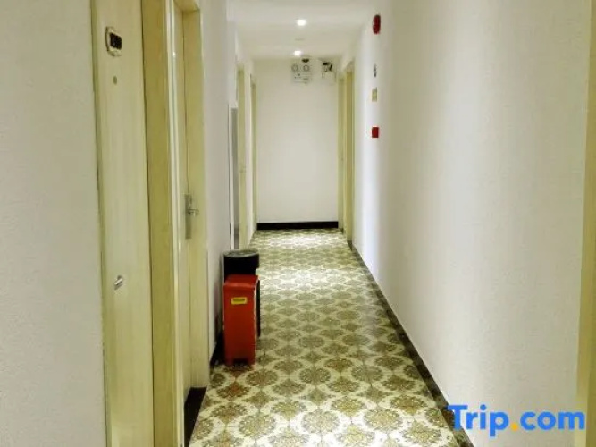 Youyou Hostel